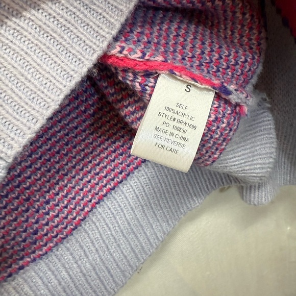 Retro inspired Bailey Rose Women's Sweater - Picture 4 of 4